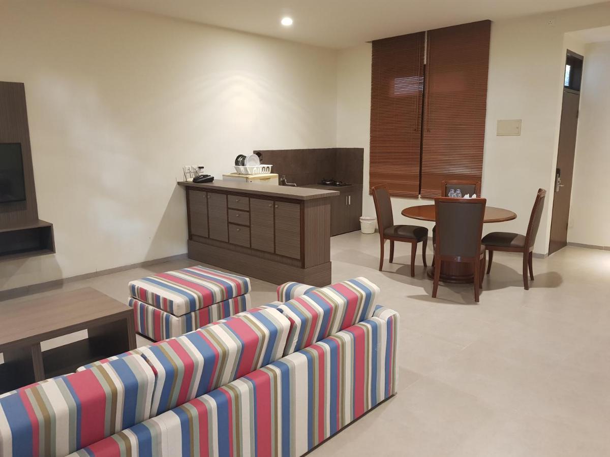 Sanghyang Indah Spa Resort Аньєр Екстер'єр фото